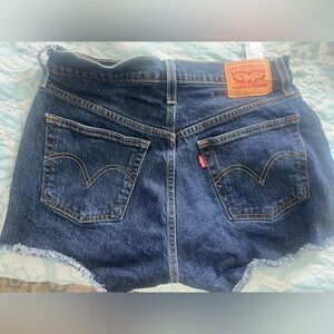 Levi’s 502 Shorts